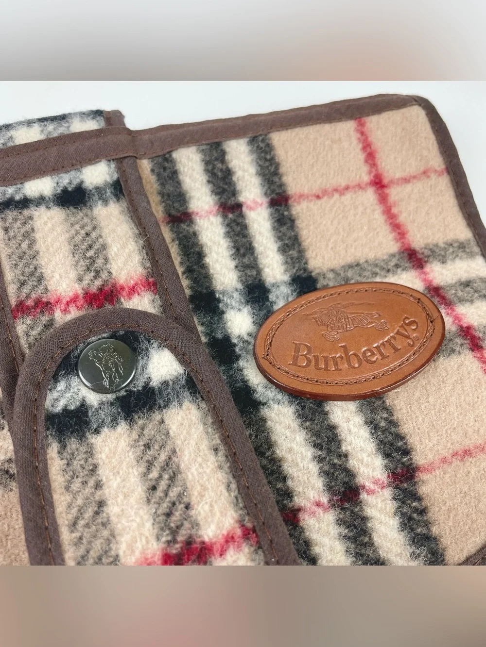 VTG Burberrys 12